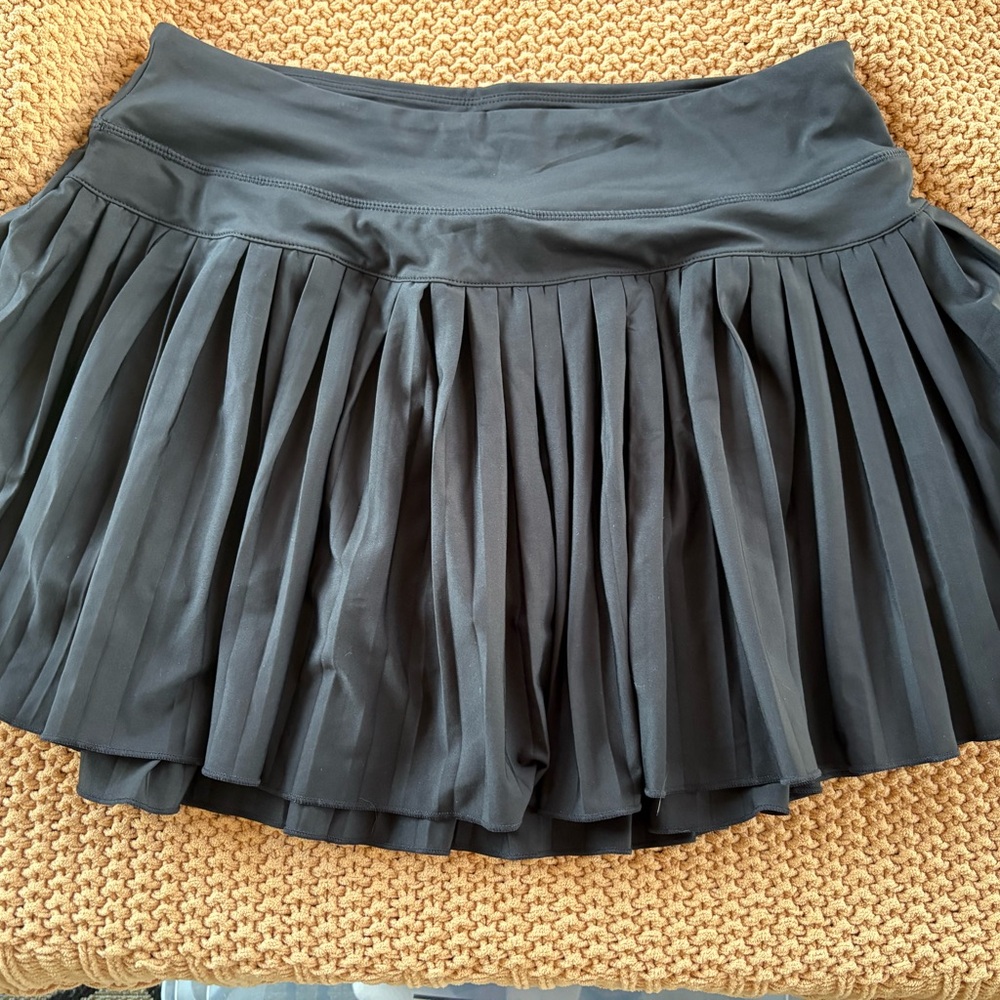 Elegant Black Pleated Skirt